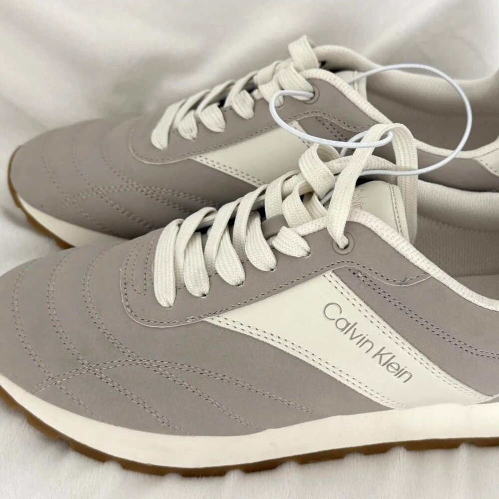 Calvin Klein Women's Koccallena-R Gray White Lace Up Sneakers 11 M NWOB - Picture 6 of 10